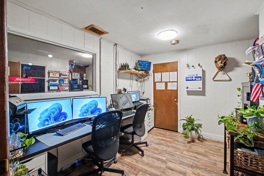 More Photos Of 15615 E State Highway 29, Buchanan Dam Restaurant For Sale