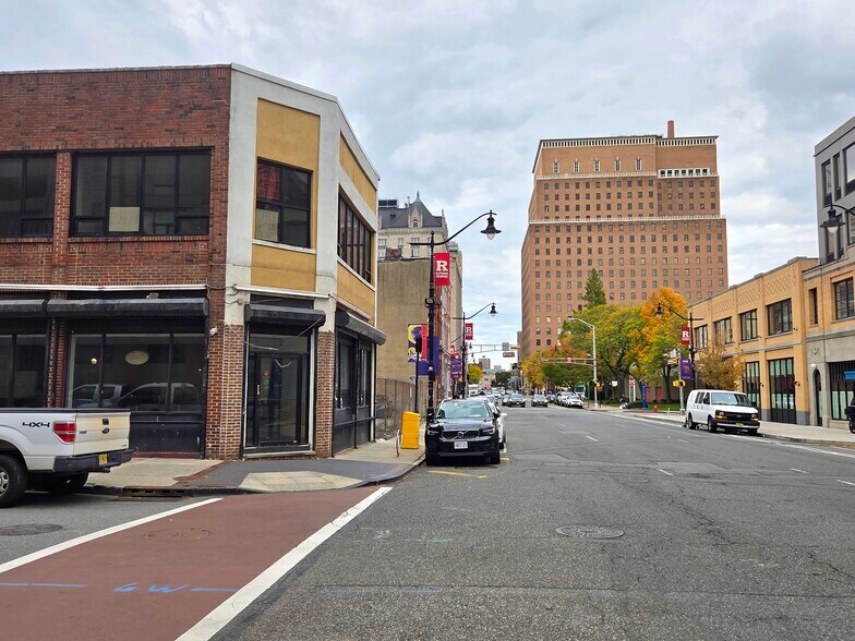 More Photos Of 144 Washington St, Newark Storefront Retail Office For Lease