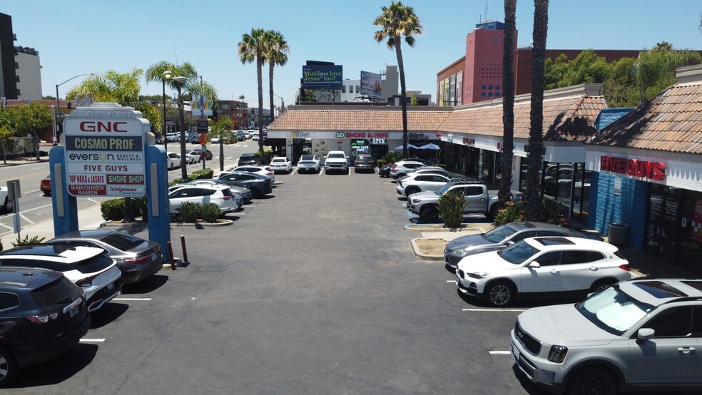 More Photos Of 600-696 University Ave, San Diego Restaurant For Lease