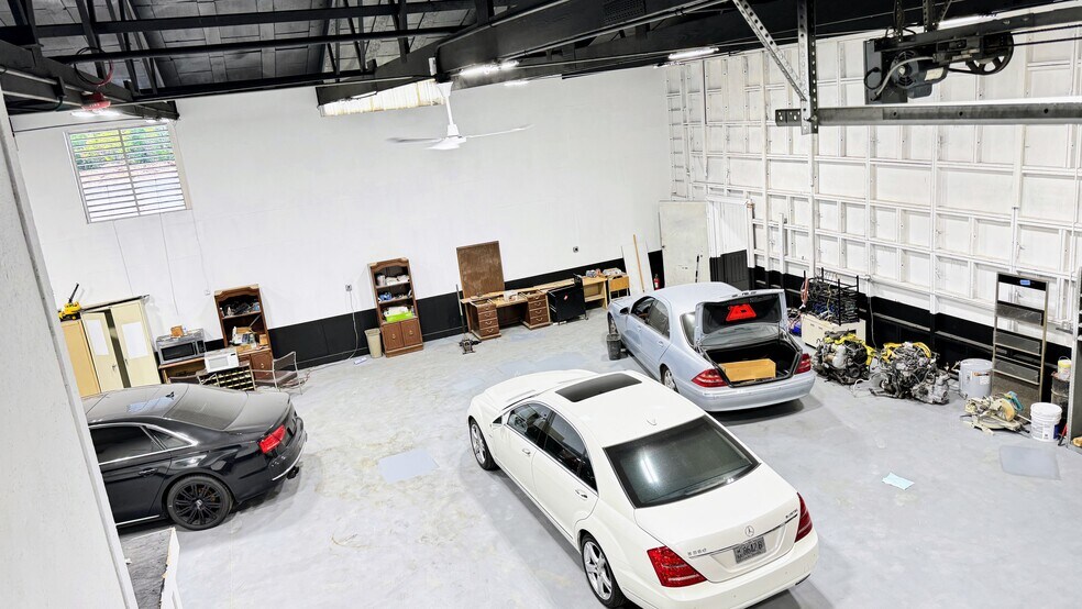 More Photos Of 3236 Rennie Smith Dr, South Chicago Heights Warehouse For Sale
