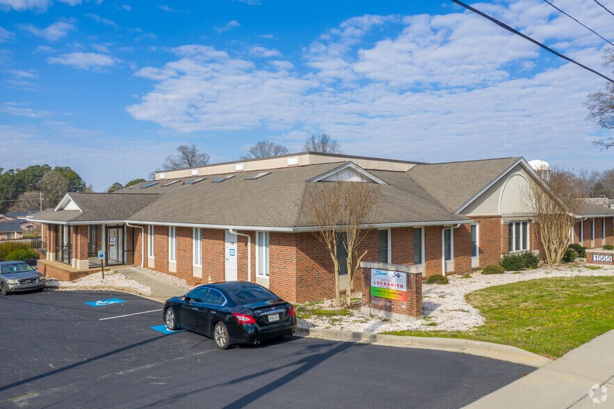 More Photos Of 1565 Ebenezer Rd, Rock Hill Office For Lease