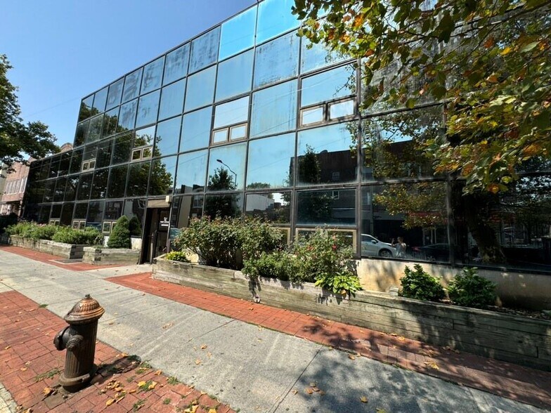 More Photos Of 7024 18th Ave, Brooklyn Office For Sale