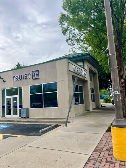 More Photos Of , Atlanta General Retail For Sale