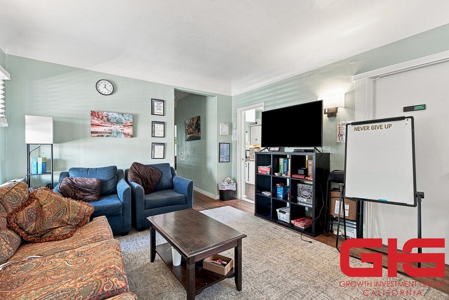 More Photos Of 146-154 N Holliston Ave, Pasadena Rehabilitation Center For Sale