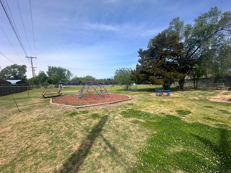 More Photos Of 710 W Broadway St, Collinsville Daycare Center For Sale