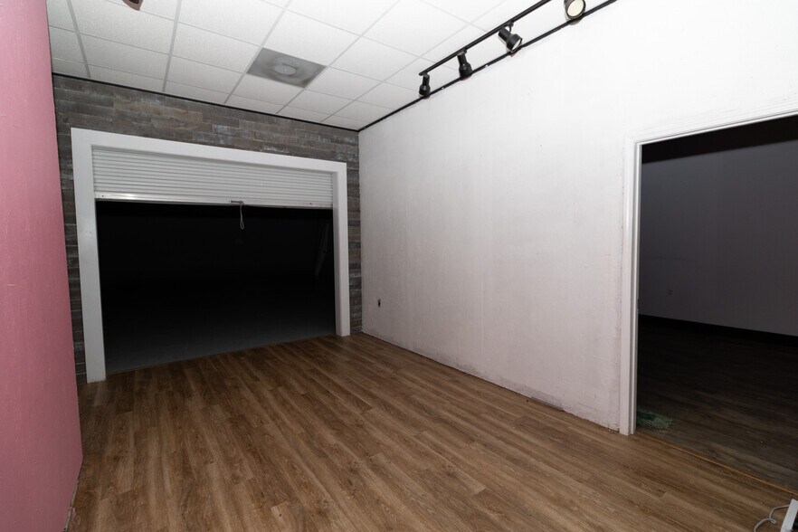 More Photos Of 635 Petro Point Dr, Lake Charles Office For Sale