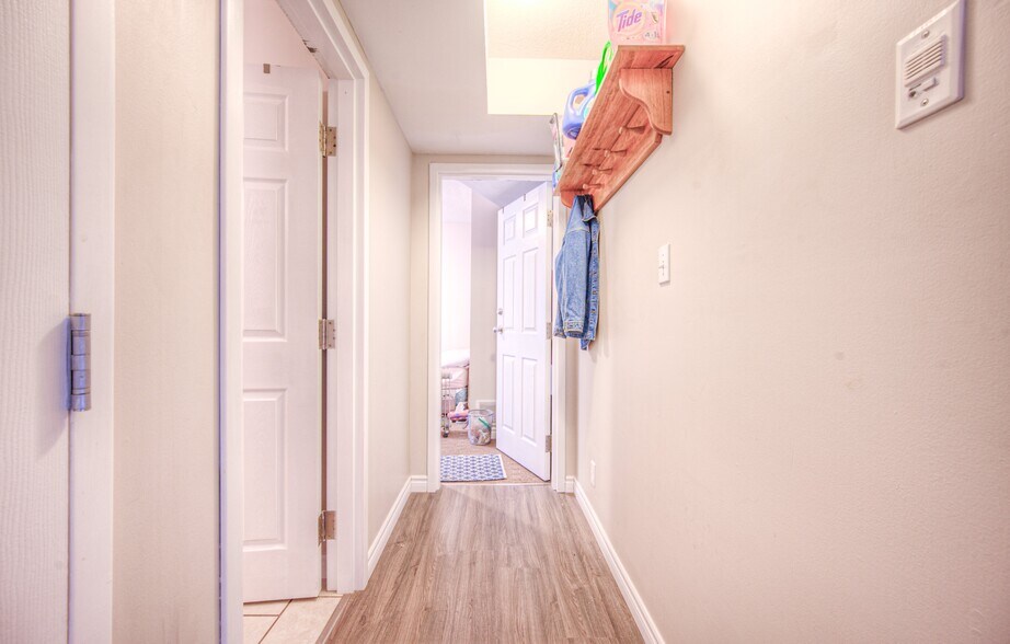 More Photos Of 172 Regina St N, Waterloo Apartments For Sale