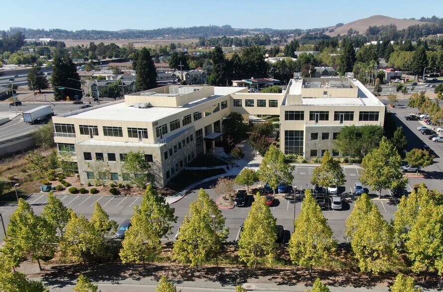 More Photos Of 1385 N McDowell Blvd, Petaluma Office For Lease