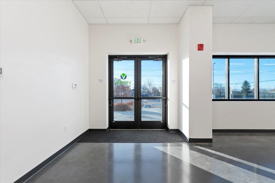 More Photos Of 3515 E Linden St, Caldwell Manufacturing For Lease