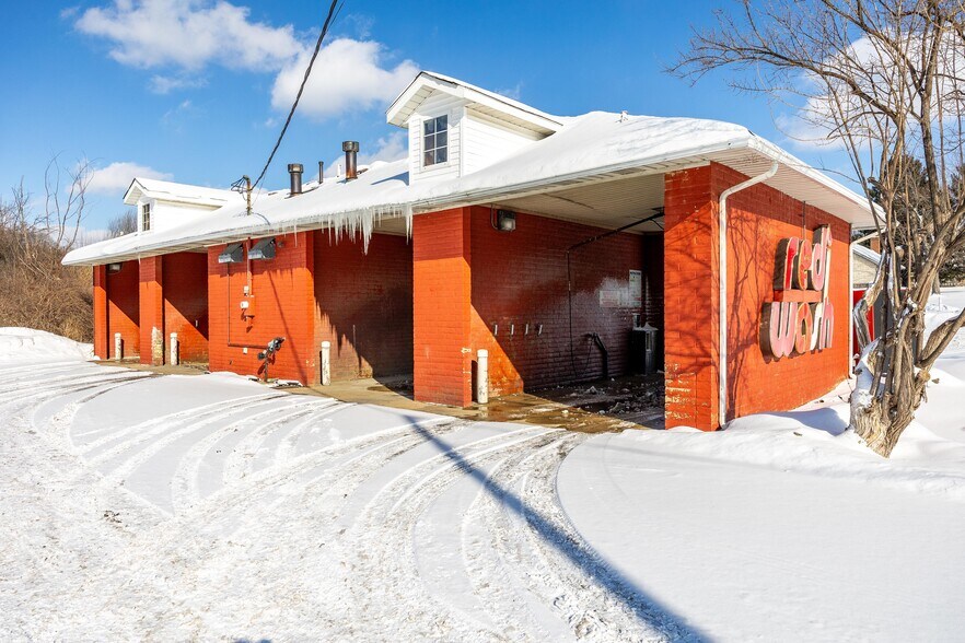 More Photos Of 247 W Aurora Rd, Northfield Carwash For Sale