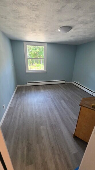 More Photos Of 12-R Jackielyn Cir, Granby Apartments For Sale