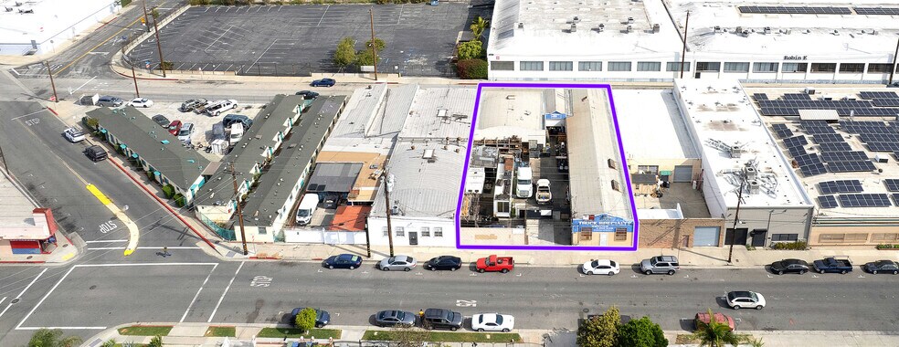 More Photos Of 4015-4019 E 52nd St, Maywood Manufacturing For Sale