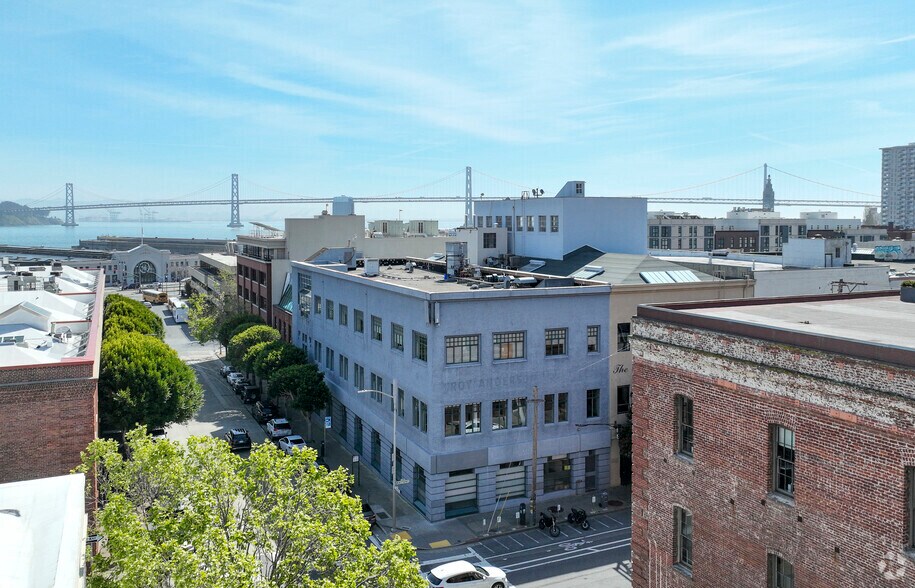 More Photos Of 99 Green St, San Francisco Office For Lease