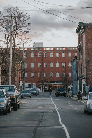 More Photos Of 32 Chambers St, Newburgh Light Manufacturing For Sale