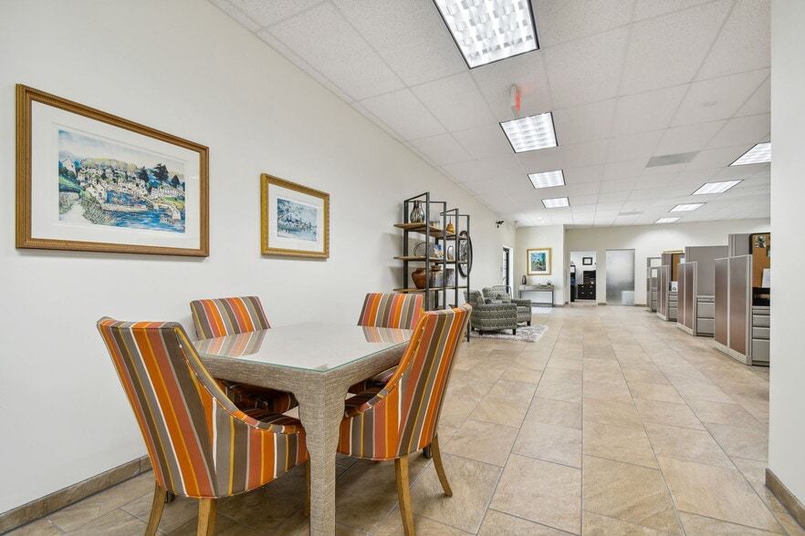 More Photos Of 8258 118th Ave N, Largo Medical For Sale