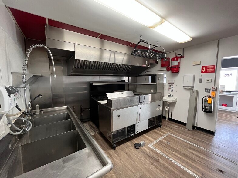 More Photos Of 125 N Adrian Hwy, Lyons Restaurant For Sale