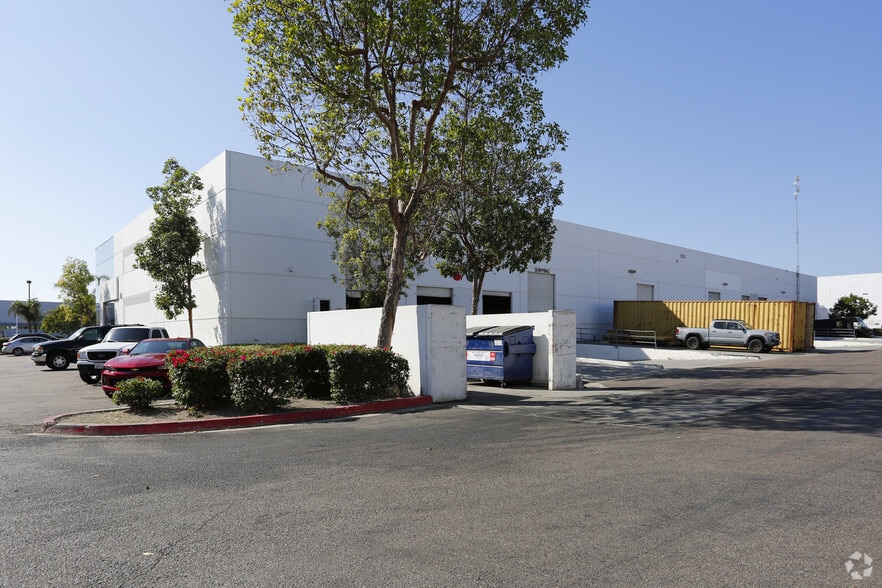 More Photos Of 9830 Siempre Viva Rd, San Diego Unknown For Lease