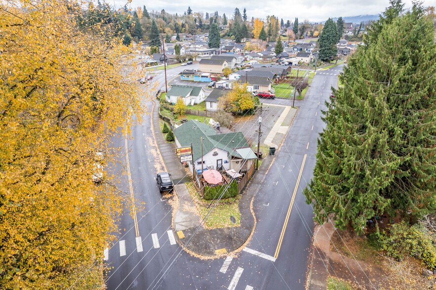 More Photos Of 1107 Pacific Ave N, Kelso Restaurant For Sale