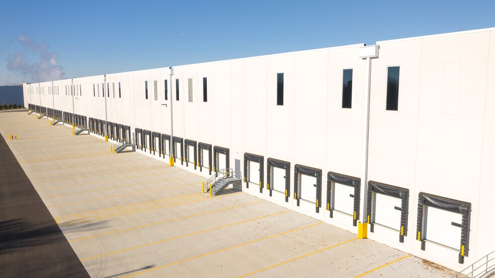 More Photos Of 50 Minnisink Ave S, Sayreville Unknown For Lease