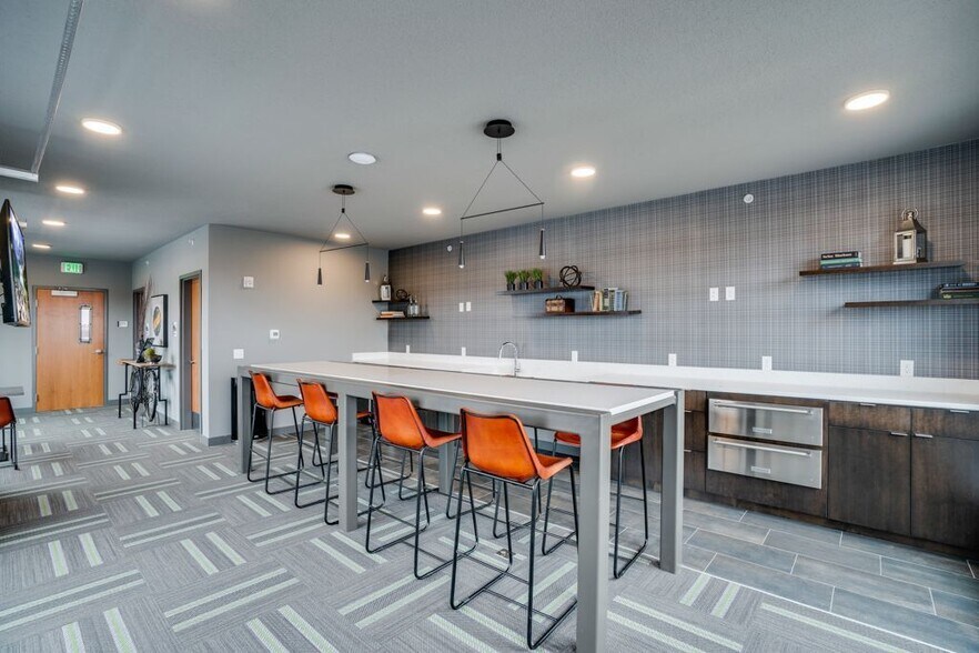 More Photos Of 246-258 Snelling Ave, Saint Paul Apartments For Lease