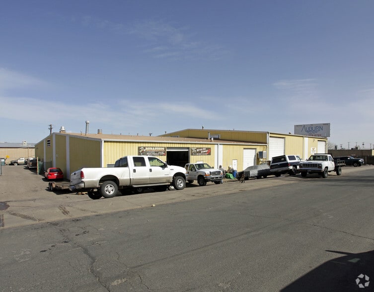 More Photos Of 16035-16051 W 4th Ave, Golden Warehouse For Lease