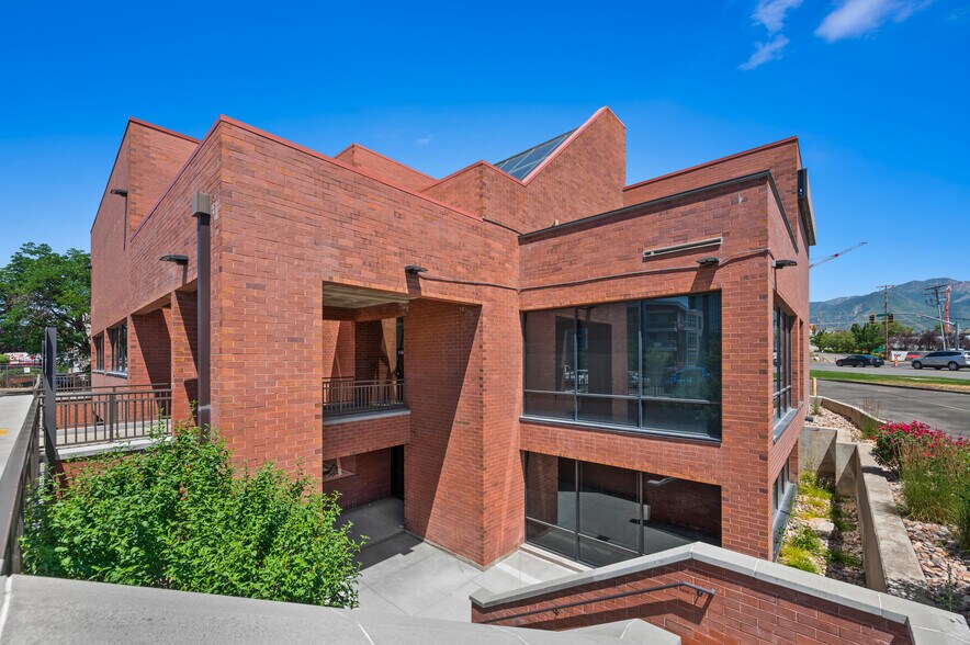 More Photos Of 1255 E Brickyard Rd, Salt Lake City Bank For Lease