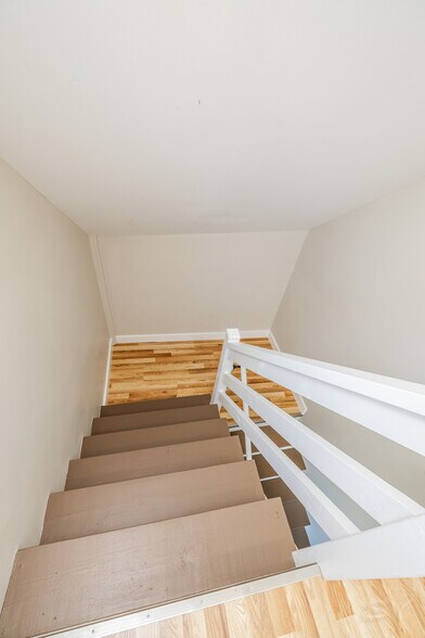 More Photos Of 6129 N Ravenswood Ave, Chicago Multifamily For Sale