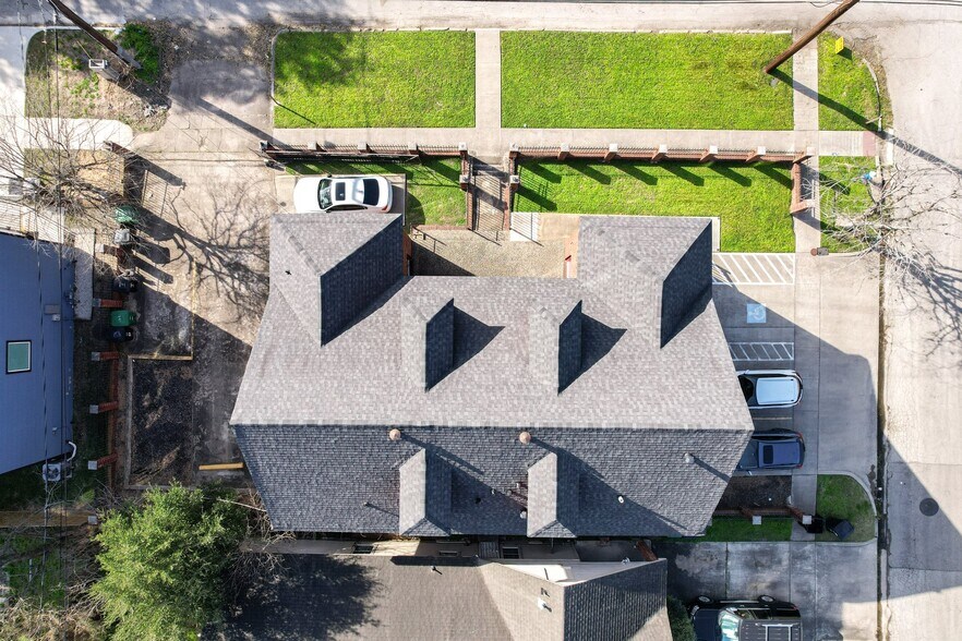 More Photos Of 2602 Isabella St, Houston Apartments For Sale