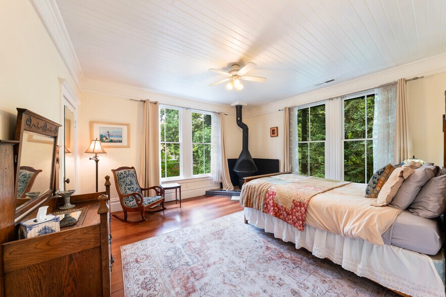 More Photos Of 12130 Highway 116, Guerneville Hospitality For Sale