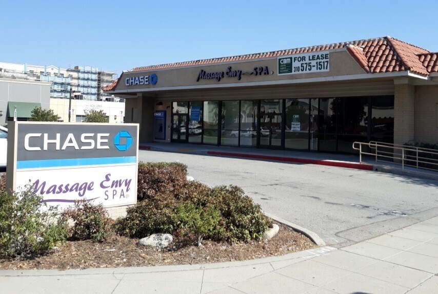 Primary Photo Of 150-160 W Foothill Blvd, Azusa Storefront For Lease