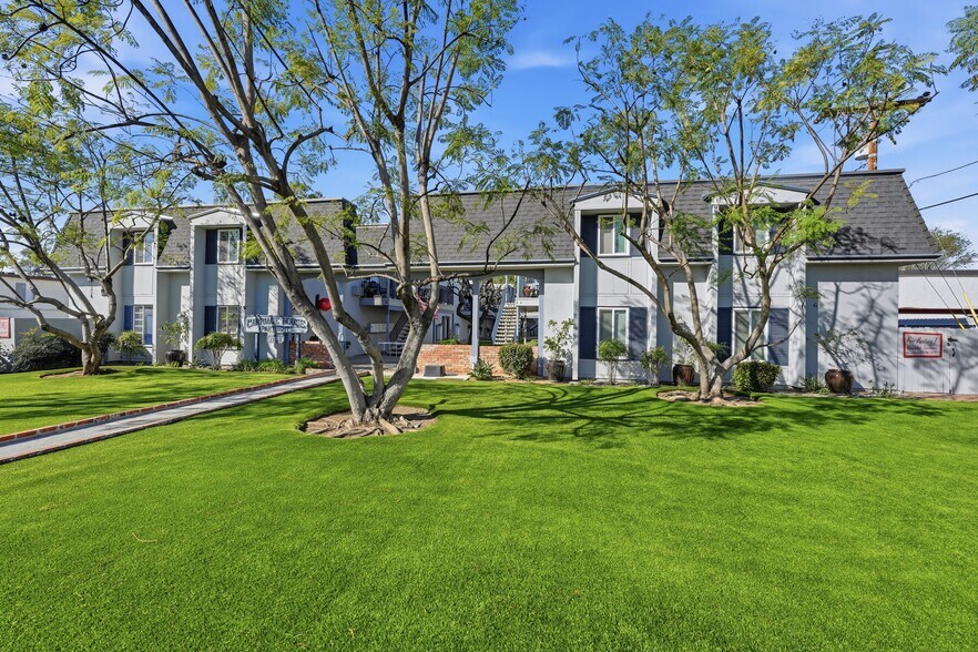 Primary Photo Of 13112 Carriage Rd, Poway Apartments For Sale