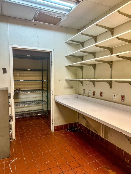 More Photos Of 17381 Tomball Pky, Houston Restaurant For Sale