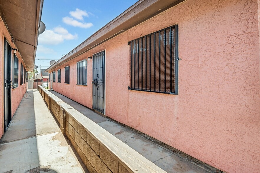 More Photos Of 1119 W Fillmore St, Phoenix Apartments For Sale