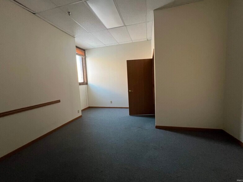 More Photos Of 1416 Broad St, New Castle Loft Creative Space For Sale