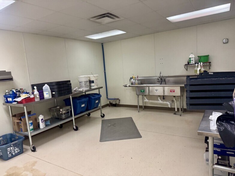 More Photos Of 2871 Jolly Rd, Okemos Food Processing For Sale