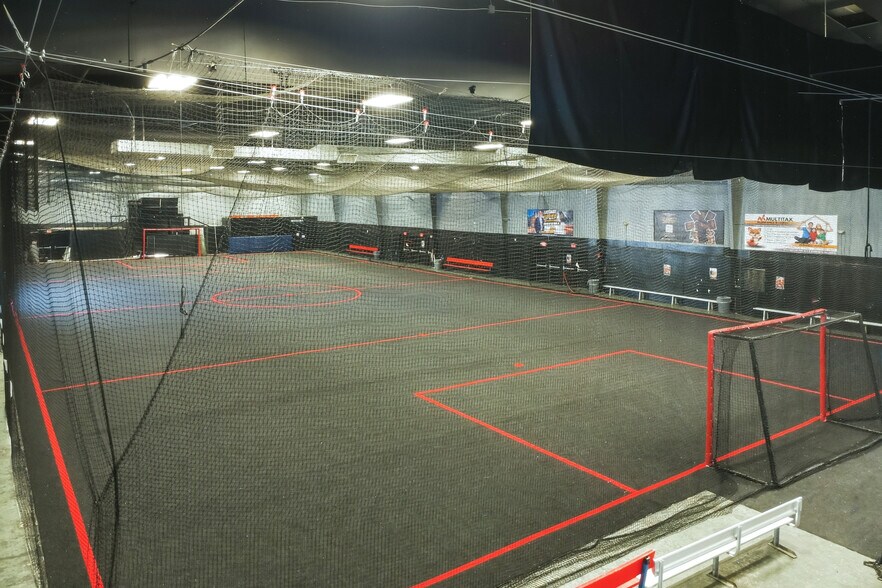 More Photos Of 6616 New Peachtree Rd, Doraville Sports And Entertainment For Sale