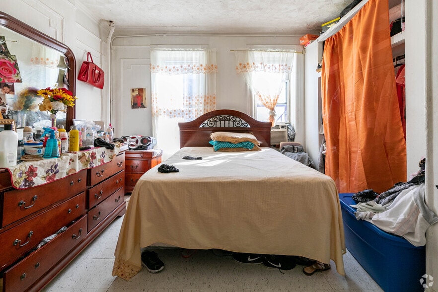 More Photos Of 190 Rockaway Ave, Brooklyn Apartments For Sale