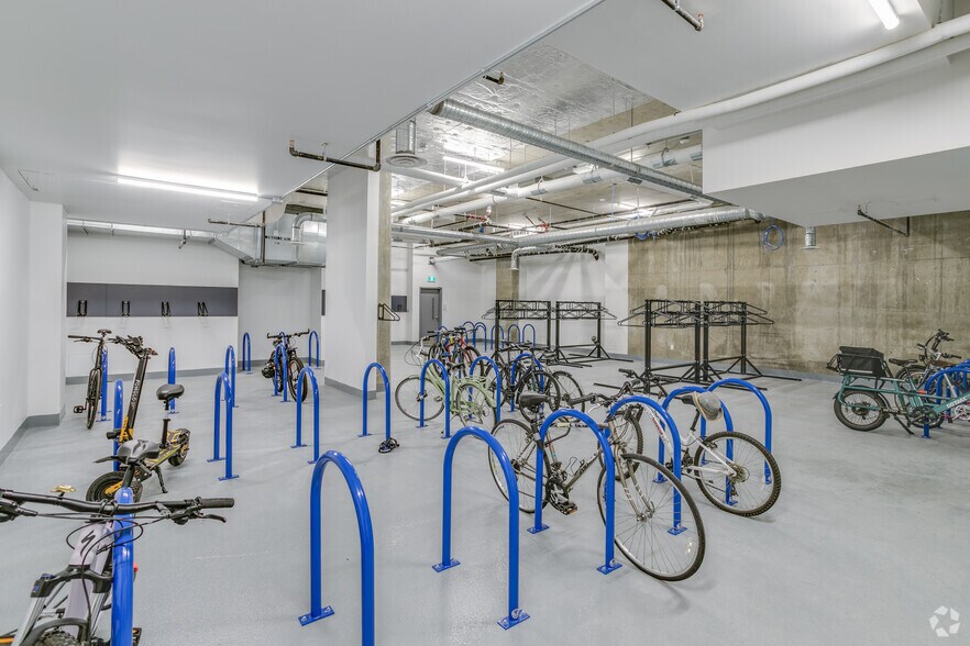 More Photos Of 825 Fort St, Victoria Apartments For Lease