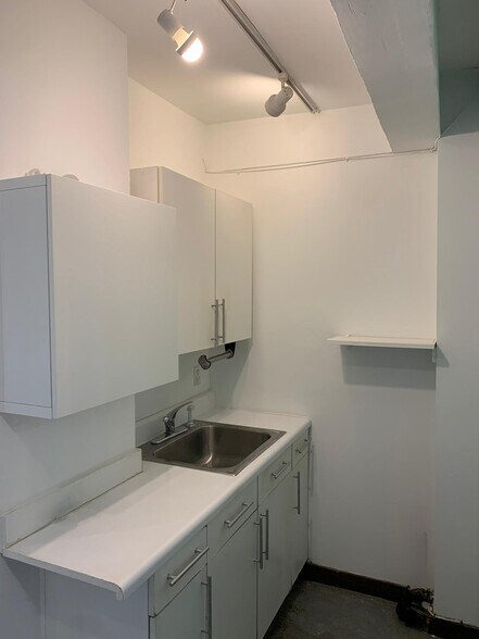 More Photos Of 3438 N Miami Ave, Miami Storefront For Lease