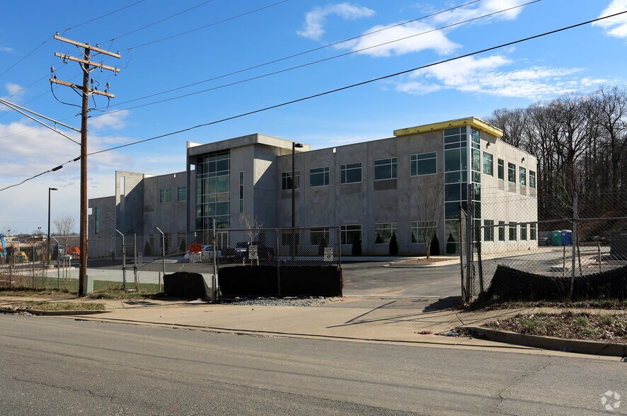 More Photos Of 7521 Jefferson Ave, Hyattsville Flex For Lease