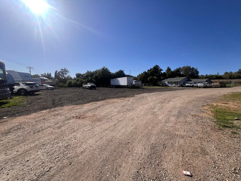 More Photos Of 3328 Alpine Blvd, Alpine Land For Lease