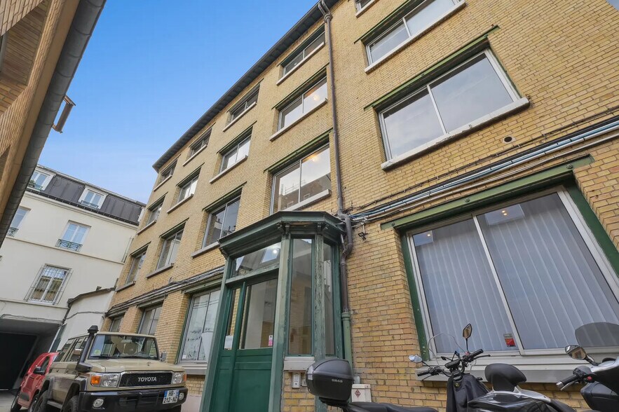 More Photos Of 20 Rue Marx Dormoy, Paris Office For Sale