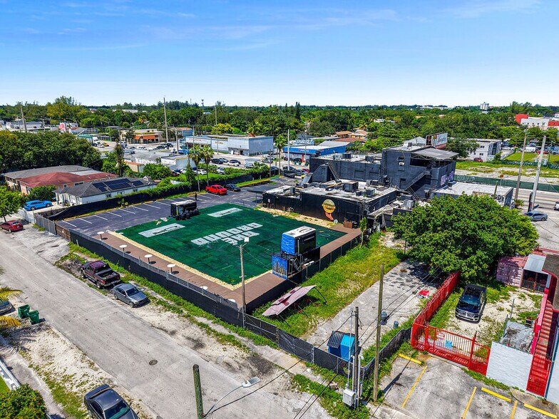 More Photos Of 728 NW 79 Street, Miami Bar For Sale