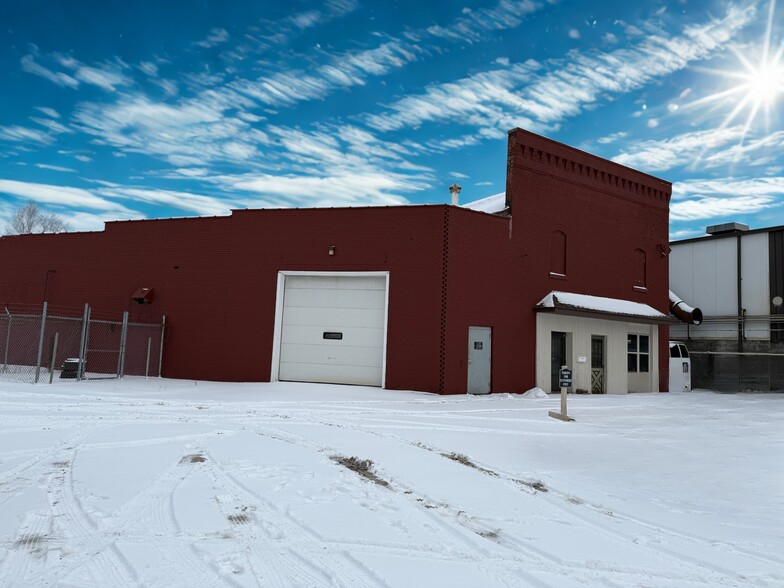 More Photos Of 80 Oliver St, Wisconsin Rapids Manufacturing For Lease