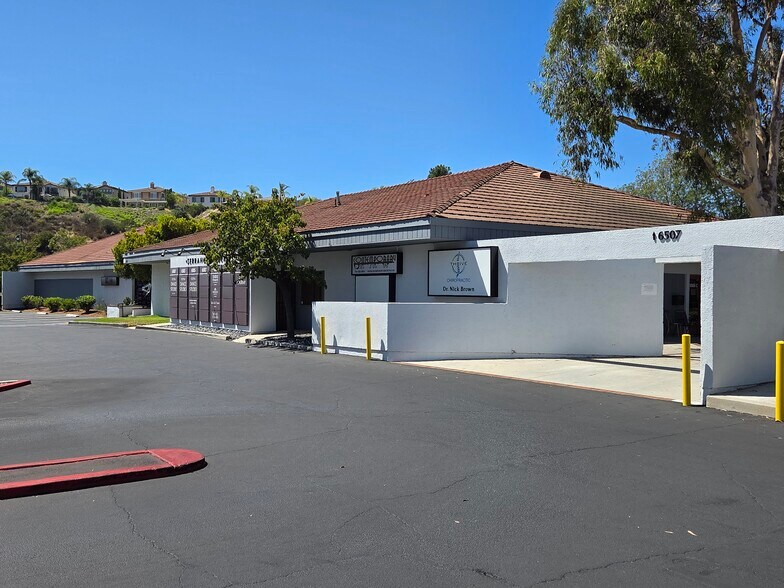 More Photos Of 6511 E Serrano Ave, Anaheim Office For Lease