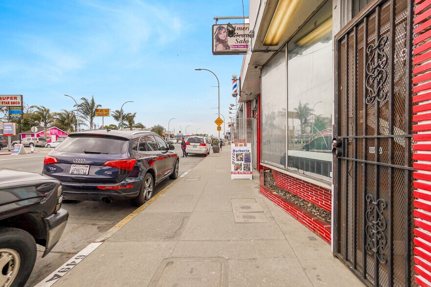 More Photos Of 649 23rd St, Richmond General Retail For Sale