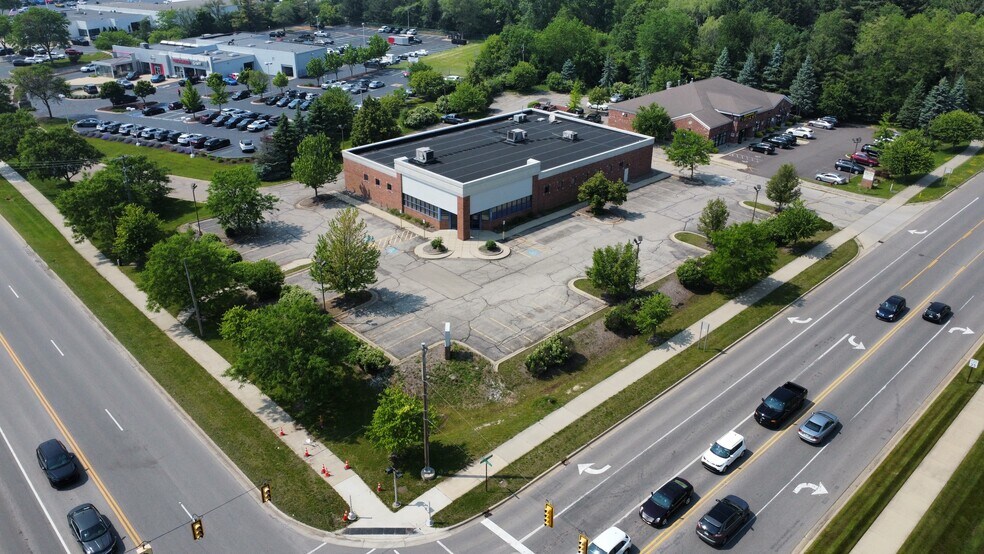 More Photos Of 1664 W Grand River Ave, Okemos Freestanding For Lease