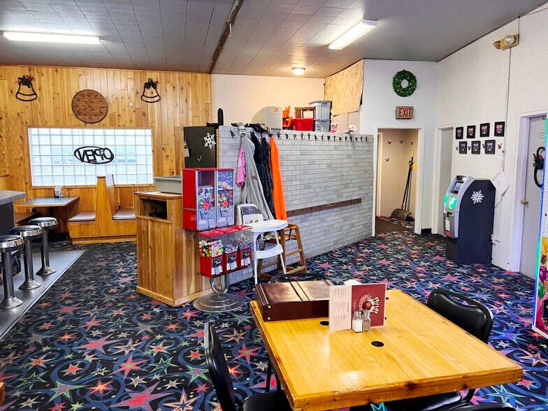 More Photos Of 104 4th NE st, Aitkin Bowling Alley For Sale