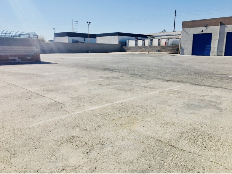More Photos Of 4045 W Quail Ave, Las Vegas Warehouse For Lease