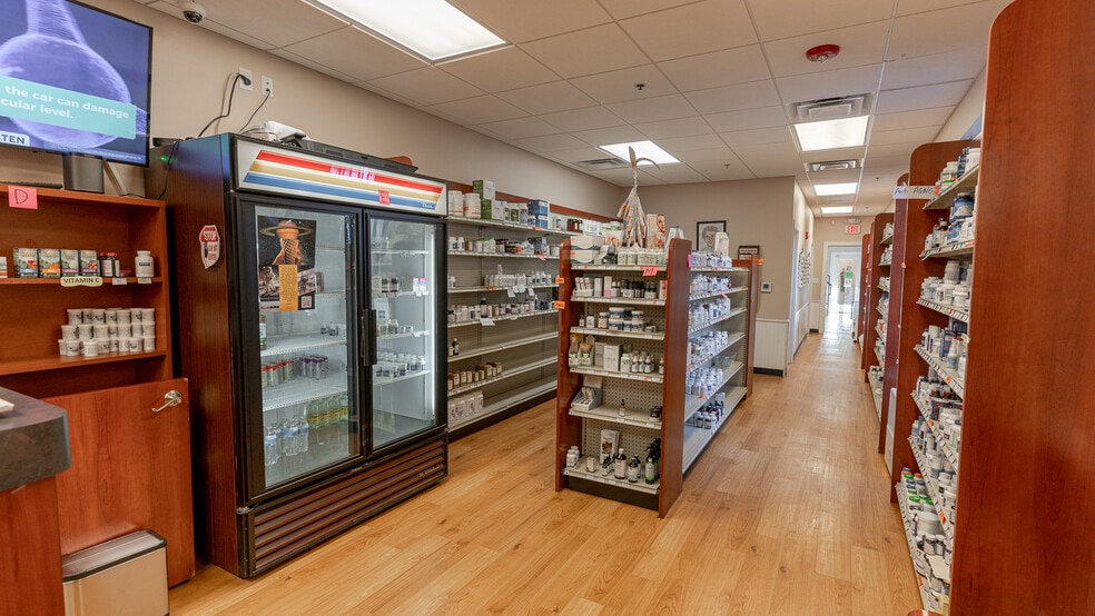 More Photos Of 3010 Bee Caves Rd, Rollingwood Medical For Lease